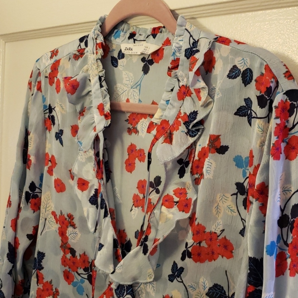 ZARA Floral Top Print sz. Lg